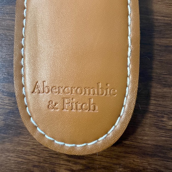 A&F Sandals - Picture 2 of 3